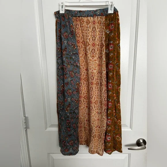Bohemian Floral Patchwork Midi Skirt - Picture 5 of 9